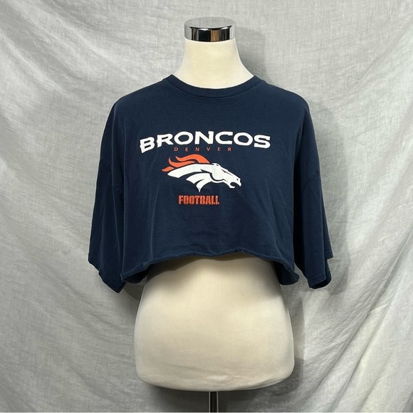 NFL Denver Broncos Thrashed Cropped Tshirt Plus Size - Adult 2XL - Picture 1 of 5